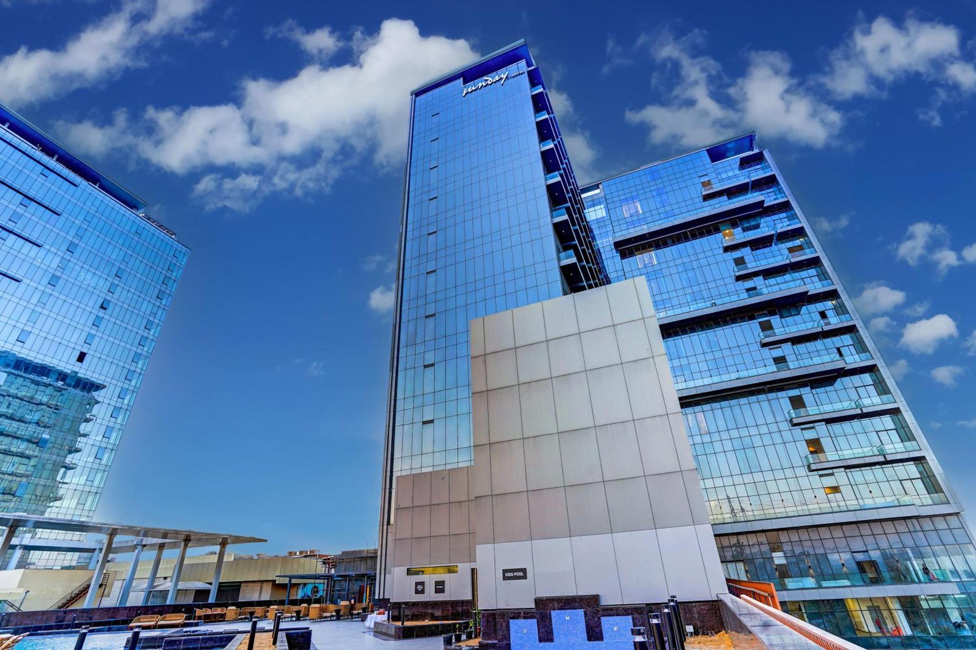 Sunday Hotels And Residences Gurgaon Exterior foto