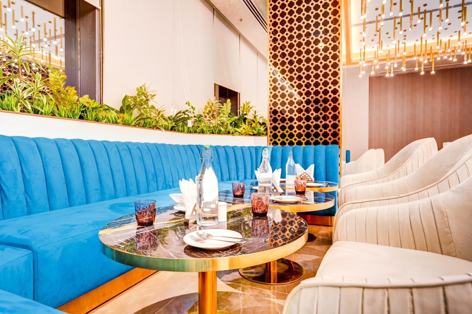 Sunday Hotels And Residences Gurgaon Exterior foto