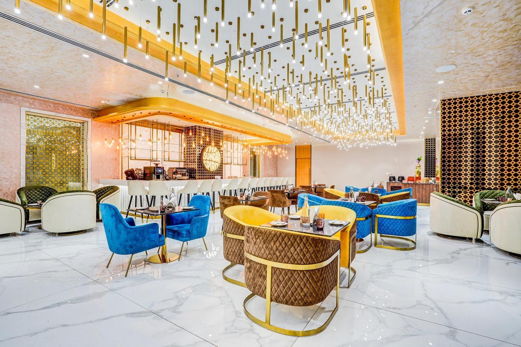 Sunday Hotels And Residences Gurgaon Exterior foto